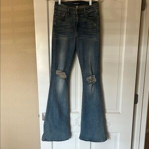 Etienne Marcel distressed blue jeans flare legs- NWOT high waist 27 🍾